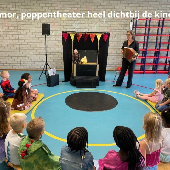 1 Trollemor, poppentheater